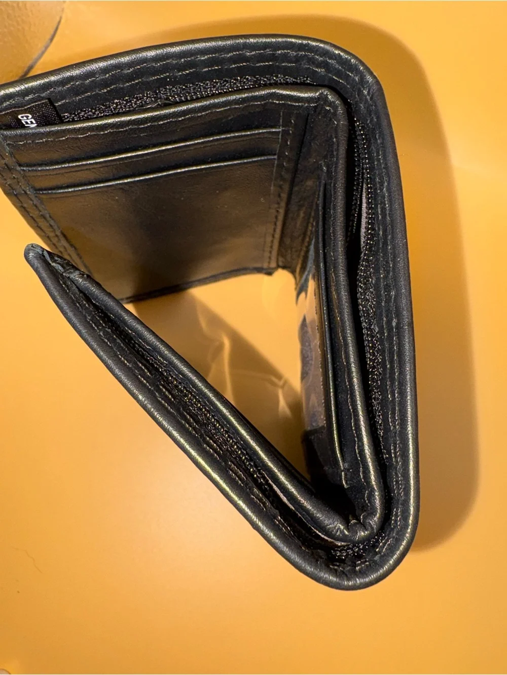 Dickies Genuine Black Leather Trifold Wallet for Men